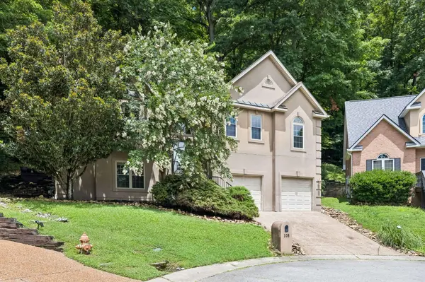 108 Glenway Ct, Nashville, TN 37221