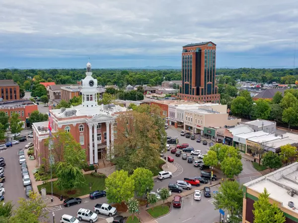 Living in Murfreesboro, TN: A 2025 Community Overview