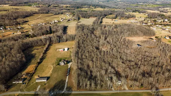 366 Parker Rd, Portland, TN 37148