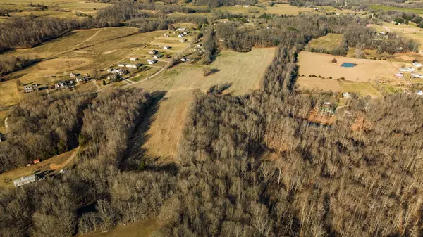 366 Parker Rd, Portland, TN 37148