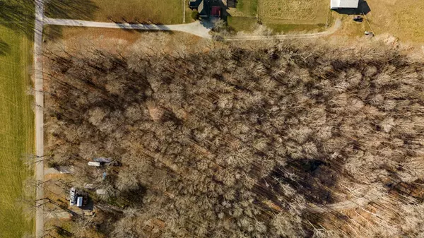 366 Parker Rd, Portland, TN 37148