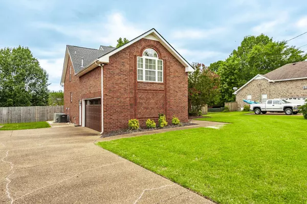117 Waterford Way, Hendersonville, TN 37075