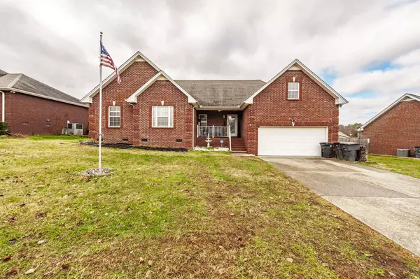 446 Robins Trl, Westmoreland, TN 37186