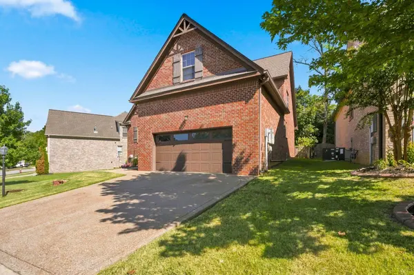 2561 Hessey Pass, Mount Juliet, TN 37122