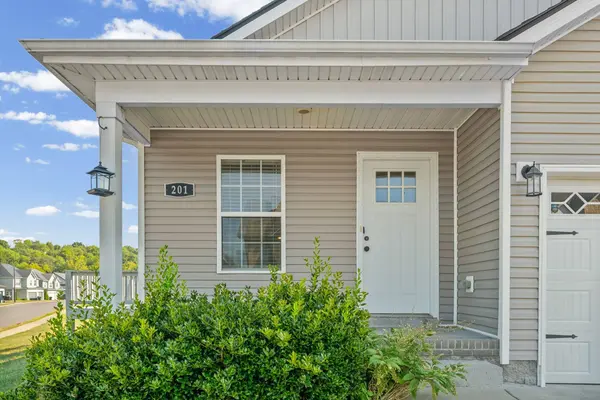 201 Geneva Ln, Clarksville, TN 37040