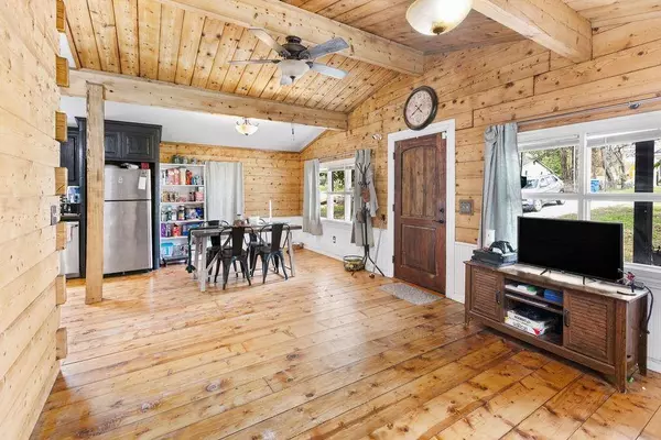 1909 S Lamar Avenue, Denison, TX 75021