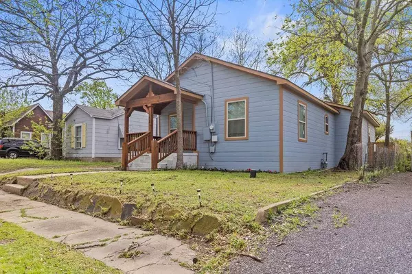 1108 E Jones Street, Sherman, TX 75090