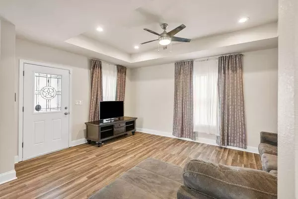 1108 E Jones Street, Sherman, TX 75090