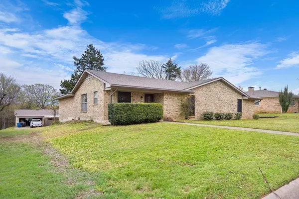 3014 Jennifer Avenue, Denison, TX 75020