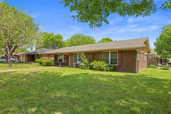 1203 Blanton Place, Sherman, TX 75092