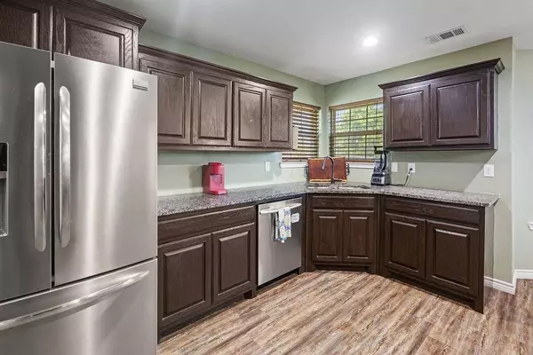 1521 Timbercreek Drive, Howe, TX 75459