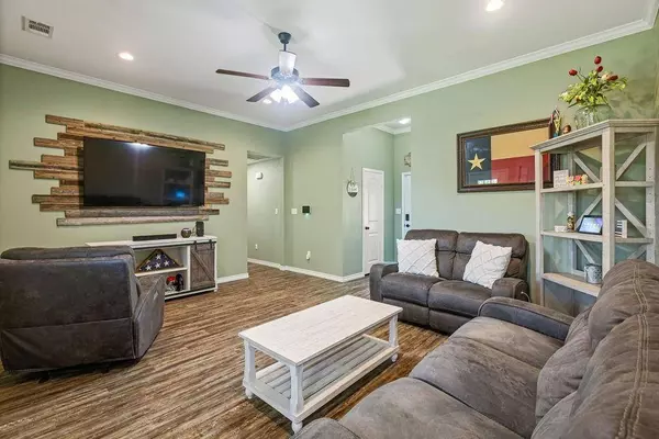 1521 Timbercreek Drive, Howe, TX 75459