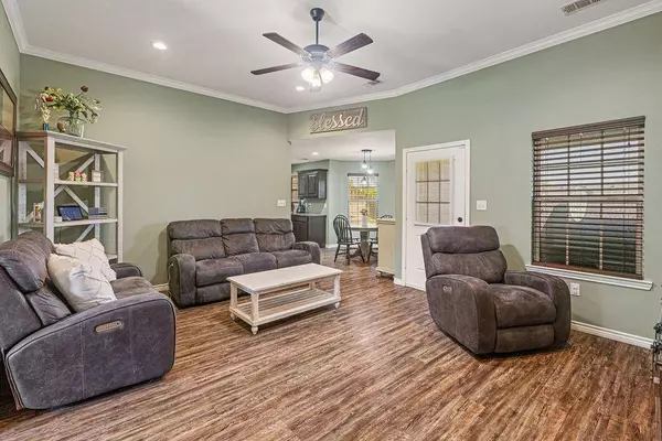 1521 Timbercreek Drive, Howe, TX 75459