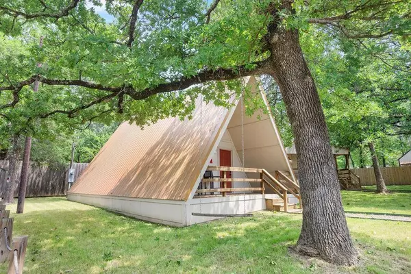 340 Oxford Drive, Gordonville, TX 76245