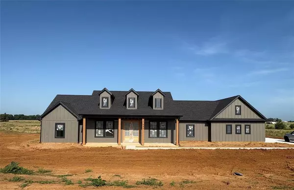 990 Dixie Estates Way, Whitesboro, TX 76273