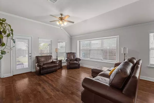 2612 Saint Lawrence Drive, Sherman, TX 75092