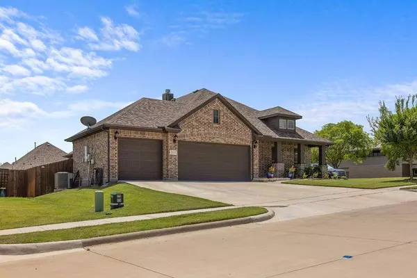 2612 Saint Lawrence Drive, Sherman, TX 75092