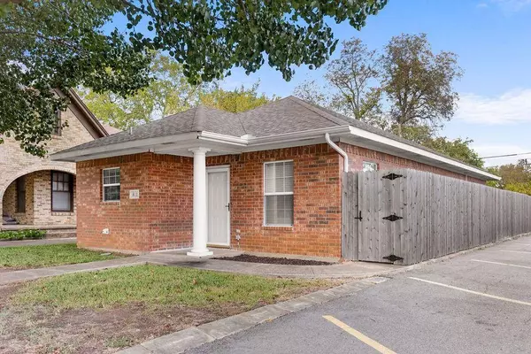 811 W Woodard Street, Denison, TX 75020