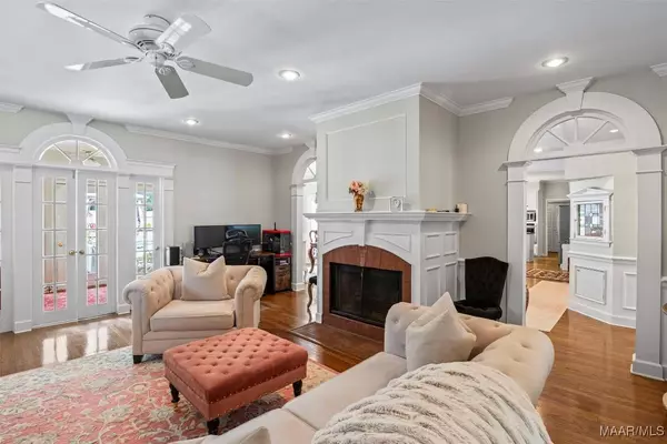 6507 Eastwood Glen DR, Montgomery, AL 36117