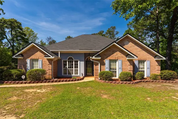 1625 Northpointe DR, Deatsville, AL 36022