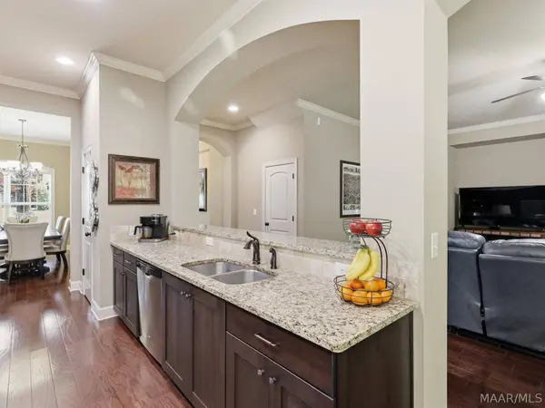 9144 Crescent Lodge DR, Pike Road, AL 36064