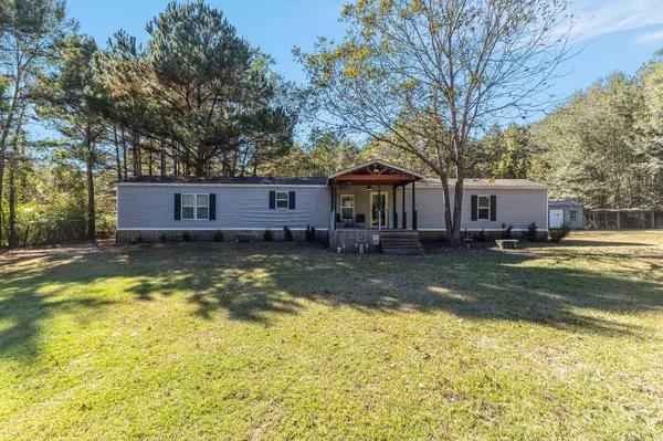 15 Double R Ln., Columbia, MS 39429