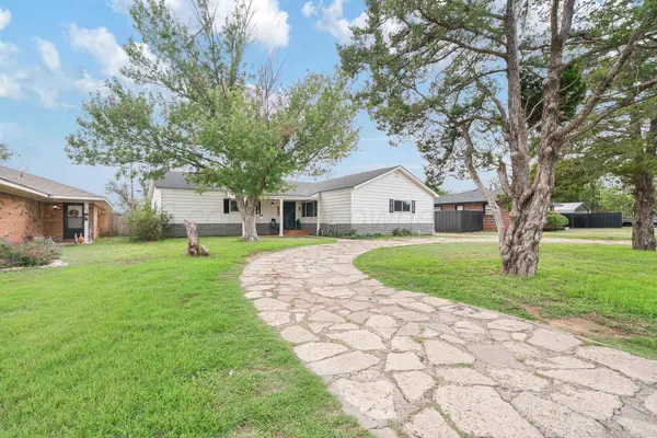 504 8th AVE, Canyon, TX 79015