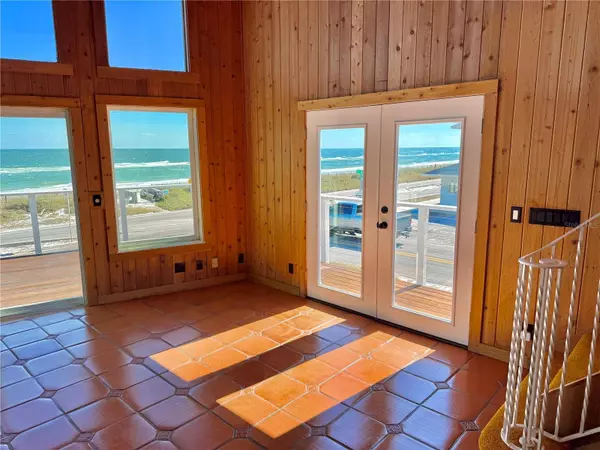 1944 S OCEAN SHORE BLVD, Flagler Beach, FL 32136