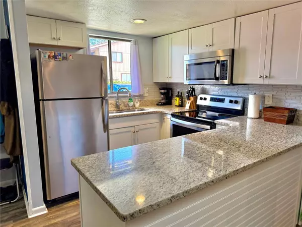 38 VILLAGE DR, Flagler Beach, FL 32136