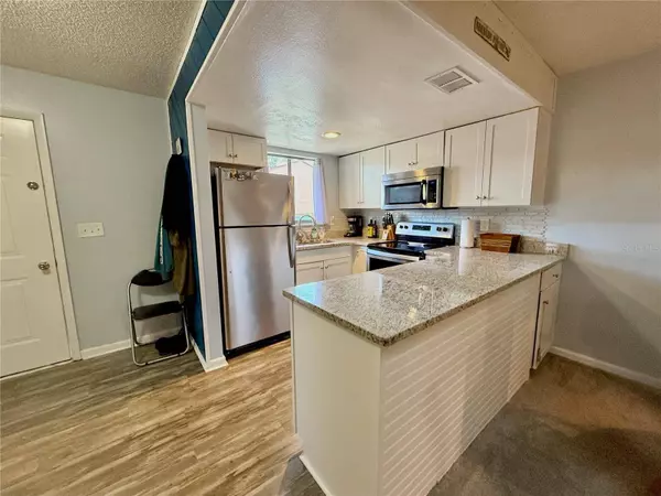 38 VILLAGE DR, Flagler Beach, FL 32136