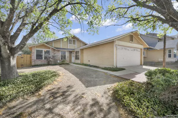 9827 Sugarloaf Dr, San Antonio, TX 78245