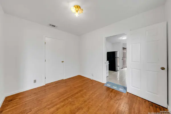520 Ogden, San Antonio, TX 78212