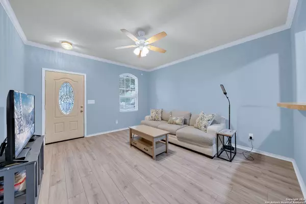 3823 Amber Chase, San Antonio, TX 78245