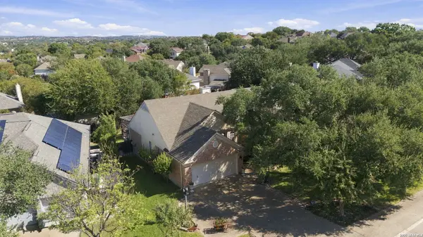 927 Lightstone Dr, San Antonio, TX 78258