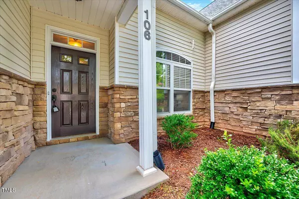 106 Honeycomb Lane, Morrisville, NC 27560