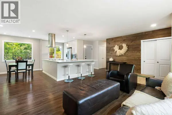 3123 Brentwood Boulevard NW, Calgary, AB T2L1L9