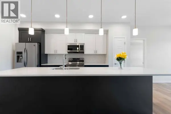 305, 200 Harvest Hills Place NE, Calgary, AB T3K2N3