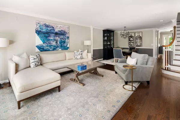 180 Turn Of River Road #2A, Stamford, CT 06905