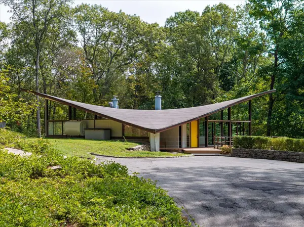 44 Benedict Hill Road, New Canaan, CT 06840