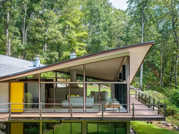 44 Benedict Hill Road, New Canaan, CT 06840