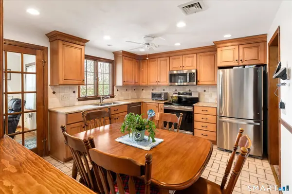 100 Bette Circle, Vernon, CT 06066