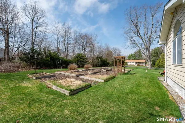 100 Bette Circle, Vernon, CT 06066