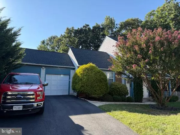 13 BRAXTON DR, Sterling, VA 20165