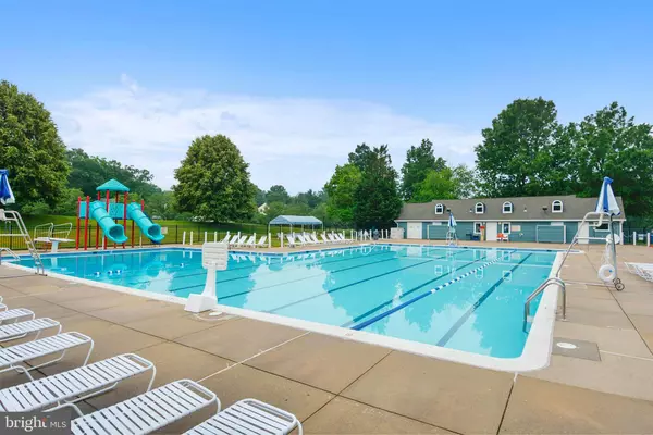 13 BRAXTON DR, Sterling, VA 20165