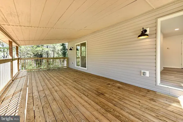 541 YOUNGS DR, Front Royal, VA 22630