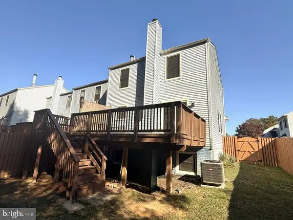 15 HAXALL CT, Sterling, VA 20165