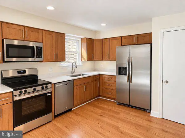 15 HAXALL CT, Sterling, VA 20165