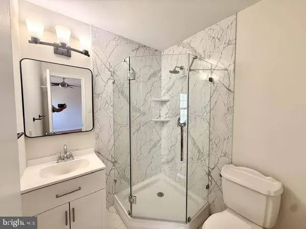15 HAXALL CT, Sterling, VA 20165