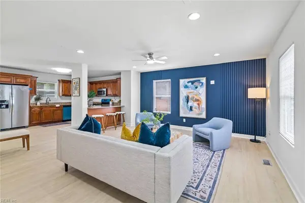 3520 S Warwick CIR, Norfolk, VA 23513