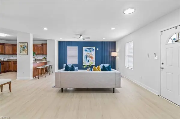 3520 S Warwick CIR, Norfolk, VA 23513